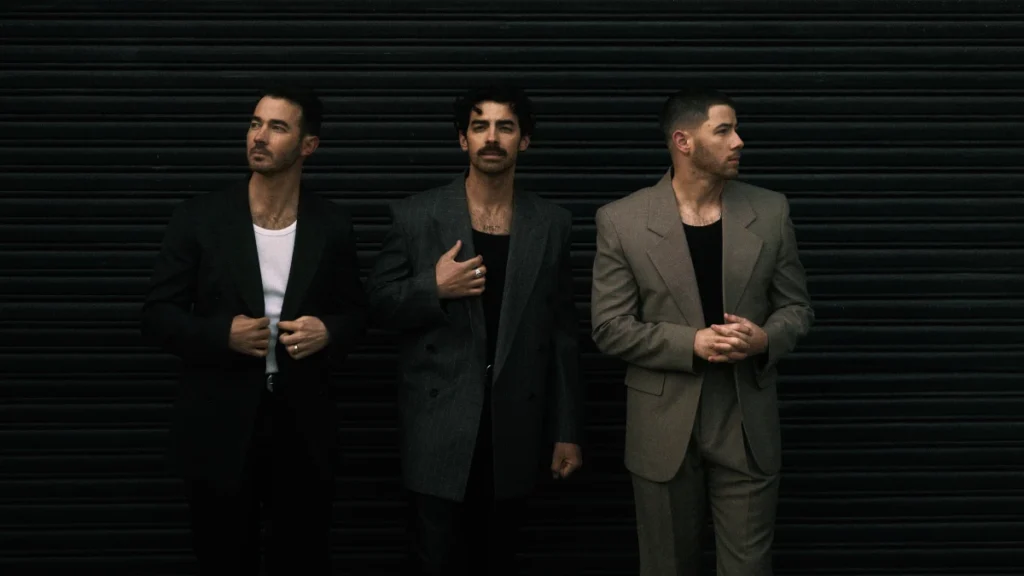 Jonas Brothers álbum Greetings From Your Hometown turnê crítica