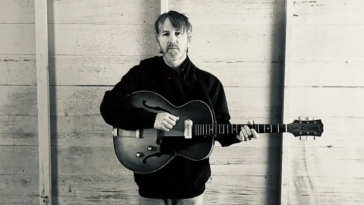 Morre Greg Brown, o arquiteto do som inconfundível do Cake