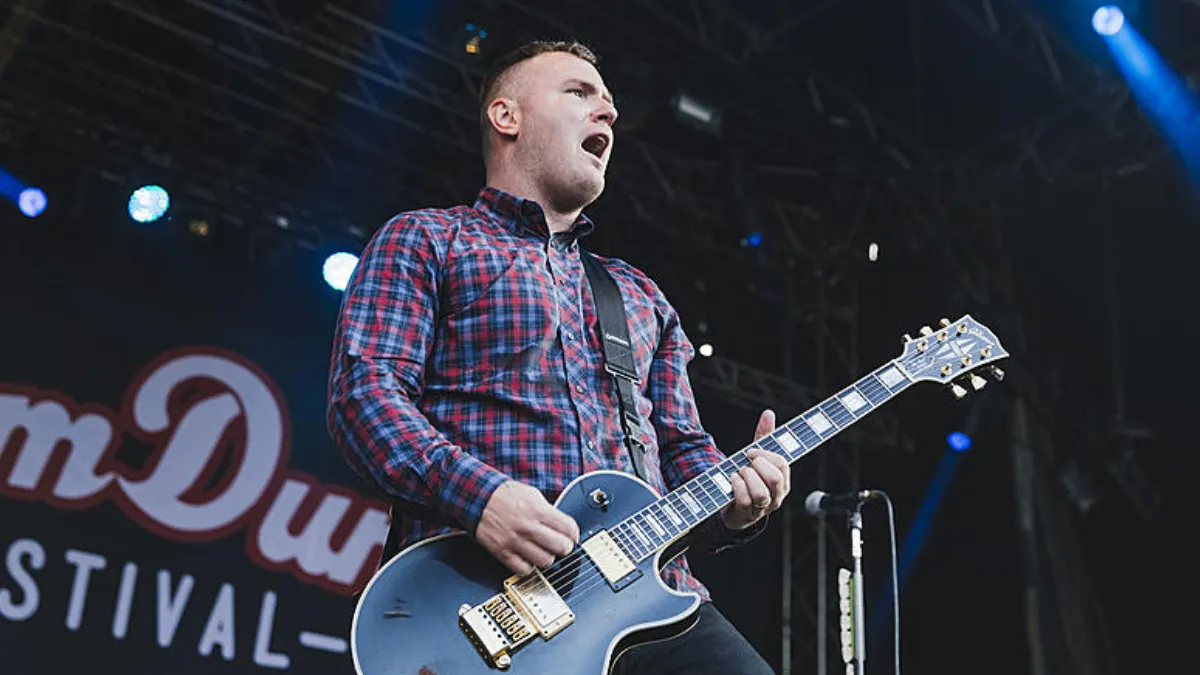 De volta ao jogo Chad Gilbert do New Found Glory abre o coração sobre cirurgia e celebra nova fase!